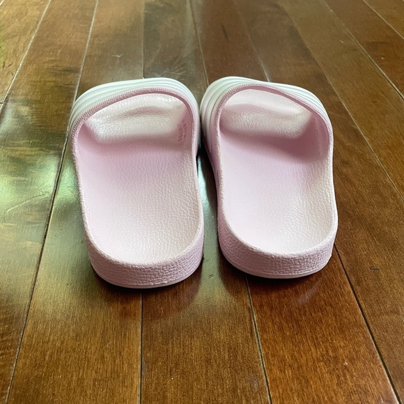 Kids Adidas Adilette Aqua Slide Sandal - Picture 3 of 3